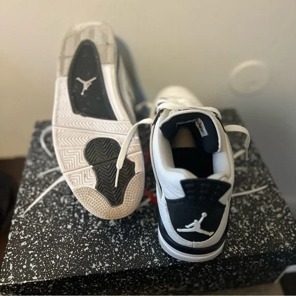 Air Jordan 4 Retro - Picture 5 of 7